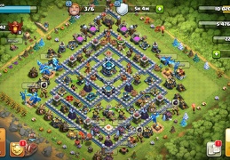 #1409 Trophy Base Layout TH13, Subida de Copas Ayuntamiento 13
